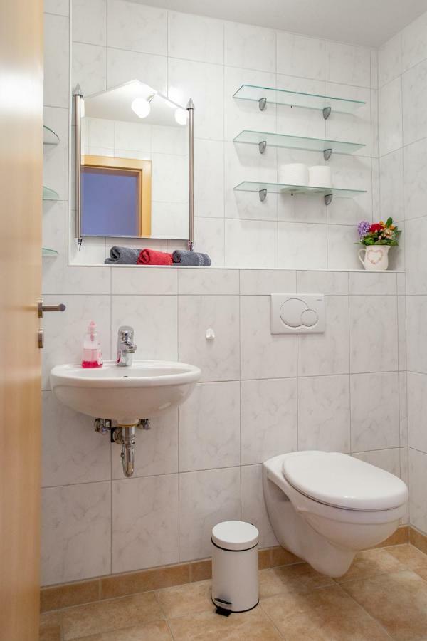 Apartment 2 Готмадинген Екстериор снимка